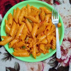 A picture of Red sauce pasta.