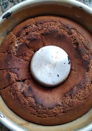 Una foto de Budín vegano de banana y ciruelas pasas