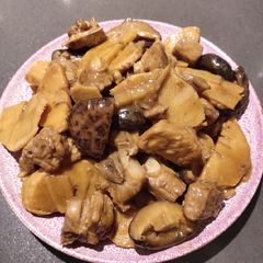 A picture of Braised Ribs.