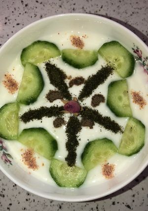 عکسی از دستور تزئین ماست و خیار