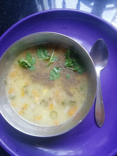 வெஜிடபிள் கான் சூப் (Vegetable corn soup recipe in tamil) செய்முறை முக்கிய புகைப்படம்