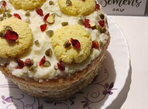 A picture of Women's Day Special Vanilla Rasmalai Cake.