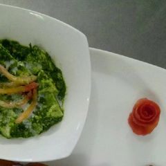 A picture of Palak Paneer.