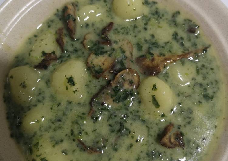 Easiest Way to Make Award-winning Gnoochi w/ spinach mushroom &amp; cheese