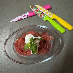 A picture of Watermelon 🍉 ice cream 🍨.