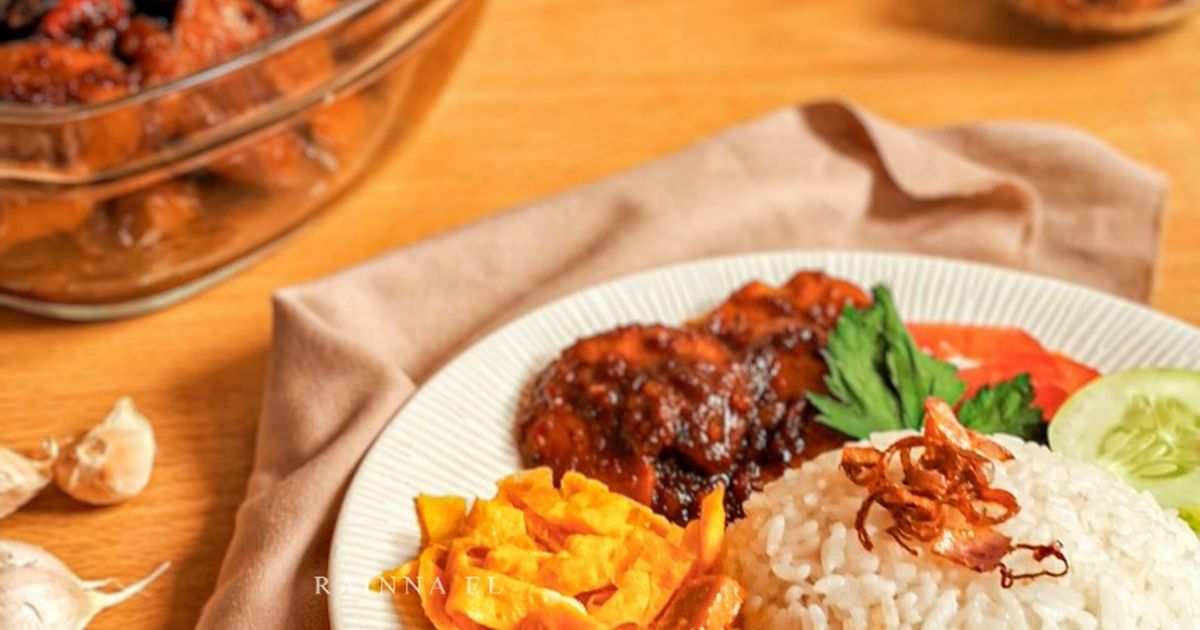 Nasi Uduk Rice Cooker dengan Lauk Favorit