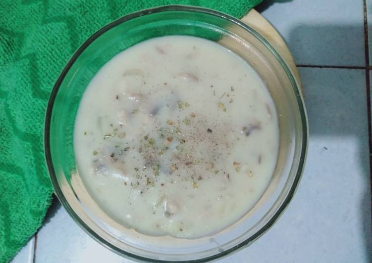 Langkah Mudah untuk Menyiapkan Chicken mushroom cream soup, Bisa Manjain Lidah