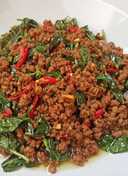 Thai beef basil (tumis daging giling ala Thailand)