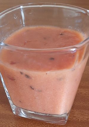 A picture of Fruit and milk smoothie.