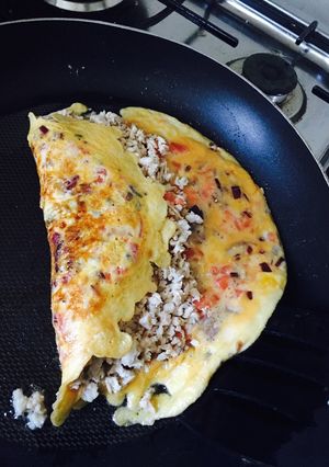A picture of Chicken omelette.