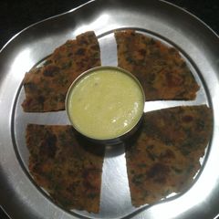 Kadi Palak Paratha A picture of Kadi Palak Paratha.