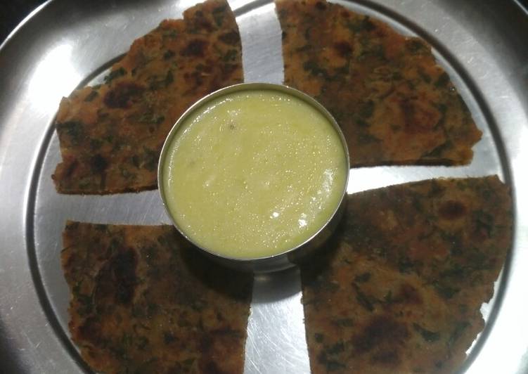 Recipe of Kadi Palak Paratha Delicious