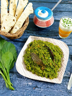 પાલક ખીચડી (Palak khichdi Recipe in Gujarati) રેસીપી મુખ્ય ફોટો