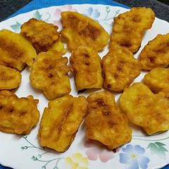 Kerala Style Banana Fritters A picture of Kerala Style Banana Fritters.