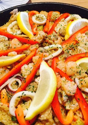 A picture of Paella.