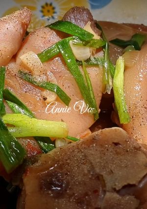 Hình của món Chân giò kho nước tương.