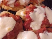 Una foto de milanesas napolitanas