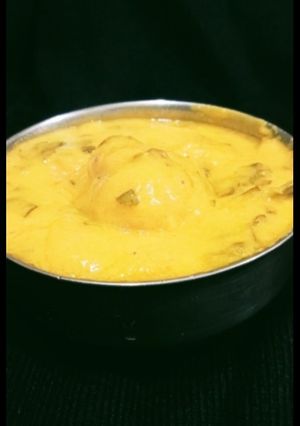 पकौड़ी वाली कढ़ी (pakode wali kadhi recipe in Hindi) रेसिपी मुख्य फोटो