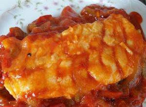 Foto principal de Bacalao fresco con tomate y pimientos🍅🌶