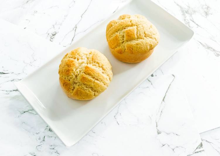 Hong-Kong Style Pineapple Buns (菠蘿包)