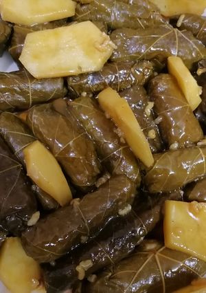 صورة لوصفة ورق العنب سهل  وطعم خيال ولذيذ جداً على طريقتي😋😋😋
