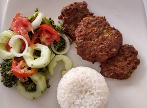 Una foto de Tortas de carne molida