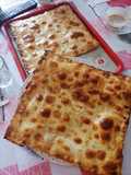 Doble empanada de atún y pisto con huevo cocido