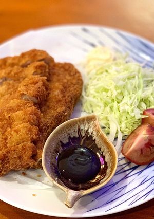 A picture of Tonkatsu (Japanese style fried pork cutlet).