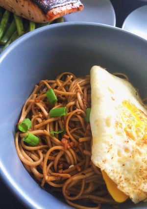 A picture of Sesame Garlic Soba Noodles with Fried Egg.