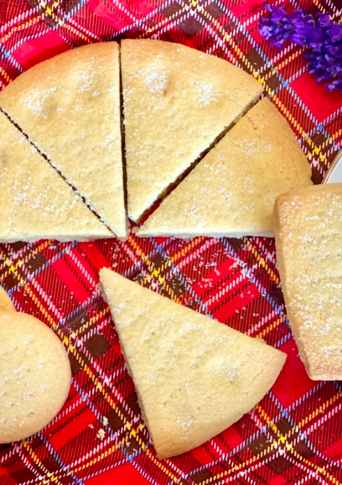 Una foto de 🏴󠁧󠁢󠁳󠁣󠁴󠁿 SHORTBREAD del Castillo Balmoral (Escocia)
