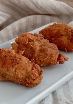 Foto di Involtini di pollo farciti e fritti con doppia impanatura