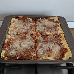 A picture of Lasagna.