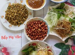 Hình của món Cơm Hến + Bún Hến.