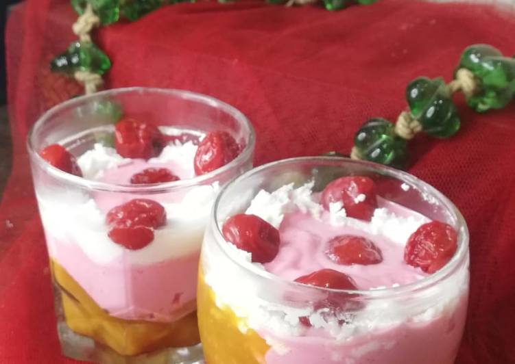 Recipe of Award-winning Mango Strawberry dessert