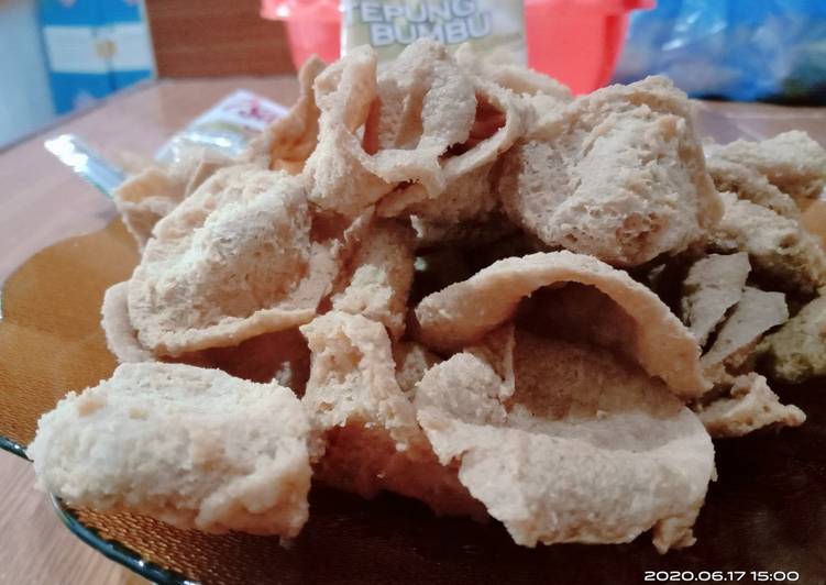 Kripik tahu kriuk