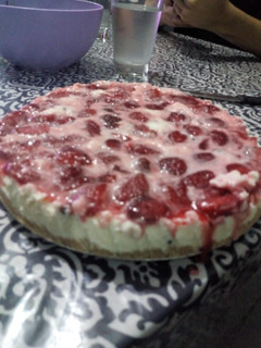 Una foto de Torta helada de frutilla