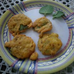 A picture of Ajwain patte ki pakodi.