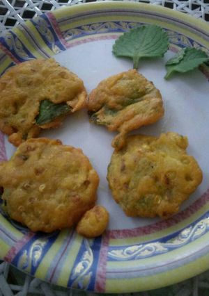 A picture of Ajwain patte ki pakodi.