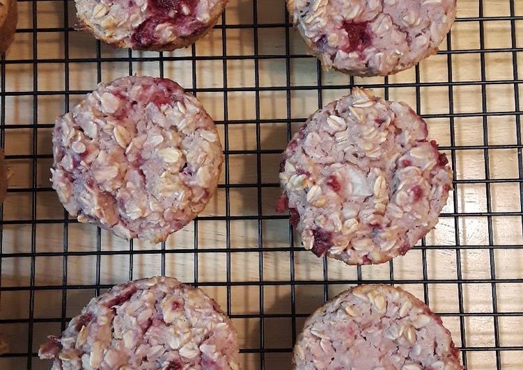 Step-by-Step Guide to Cook Tasty Raspberry Lemon Baked Oatmeal Cups