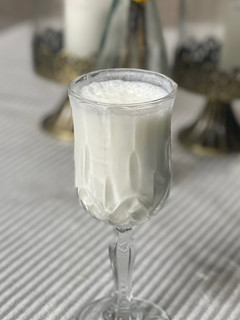 عکسی از دستور آب ماست نوشیدنی مناسب عطش روزه