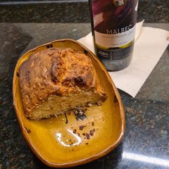 A picture of Easy peasy banana cake.
