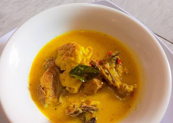 Cara bikin 84. Opor Tahu Ayam Kampung Cara bikin 84. Opor Tahu Ayam Kampung
