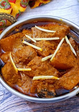 A picture of Kashmiri-Style Ash Gourd Curry.