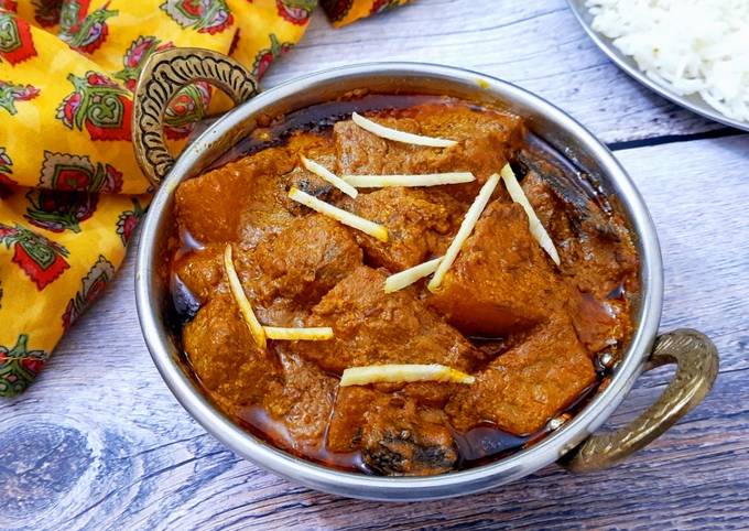 Kashmiri-Style Ash Gourd Curry Recipe by Madhu Bindra - Cookpad