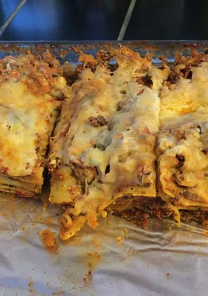 A picture of Lasagna.