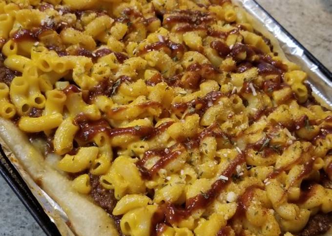 Simple Way to Prepare Perfect BBQ "Leftover Sloppy Joe" Mac & Cheese Pizza