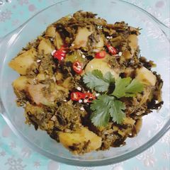 A picture of Alu meethi (fenugreek leaves).