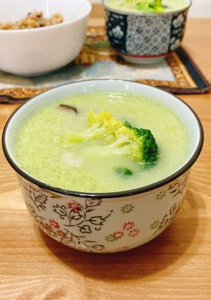 優格花椰菜濃湯 的食譜成品照片