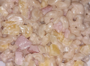 Una foto de Sopa de codito hawaiana 🍍🥣