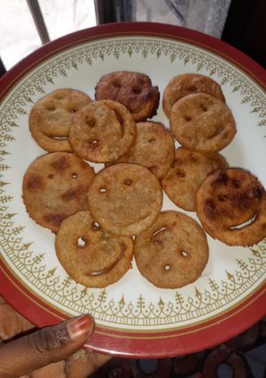 A picture of Sweet potatoes smileys.